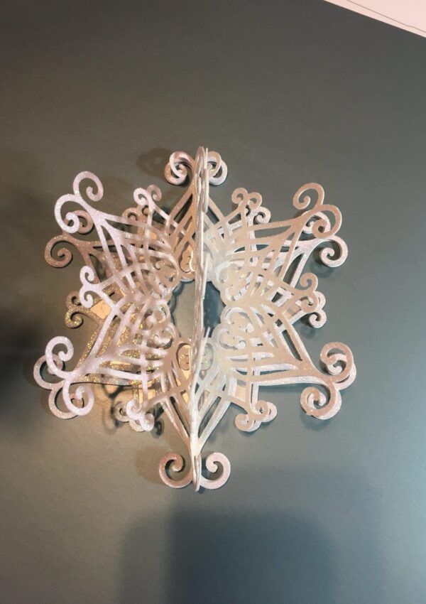 Cricut 3D Snowflake Project